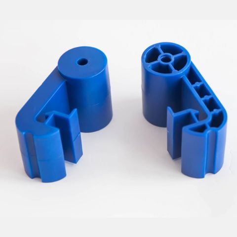 Extra pair of snap hinges